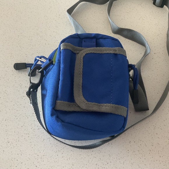 Coleman Small Fanny Pack with Water Bottle Holder - Picture 3 of 4